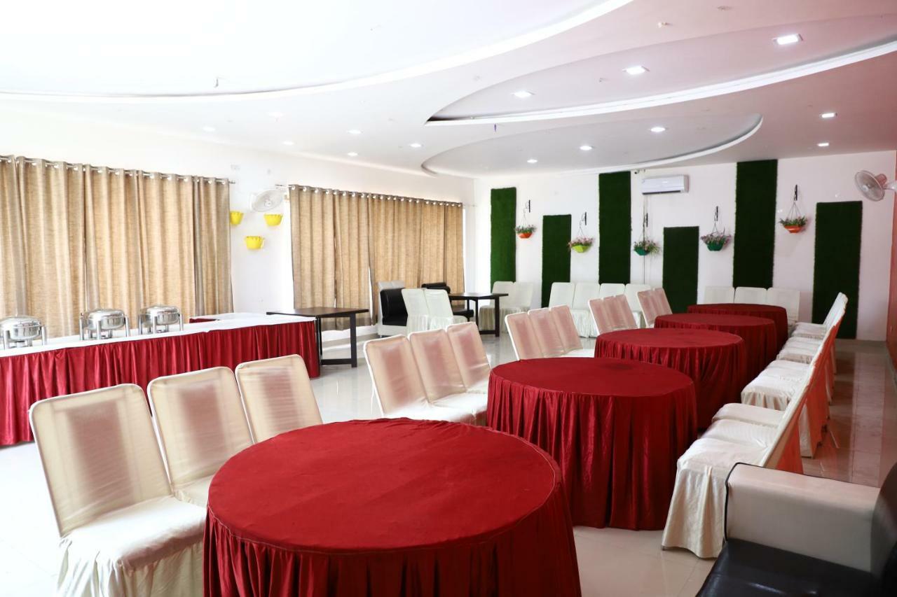 Diwan Hotel And Restaurant Surkhi エクステリア 写真