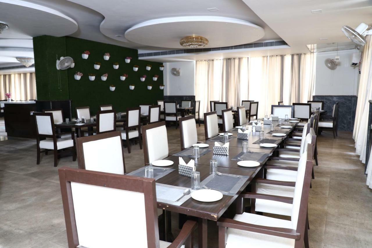 Diwan Hotel And Restaurant Surkhi エクステリア 写真
