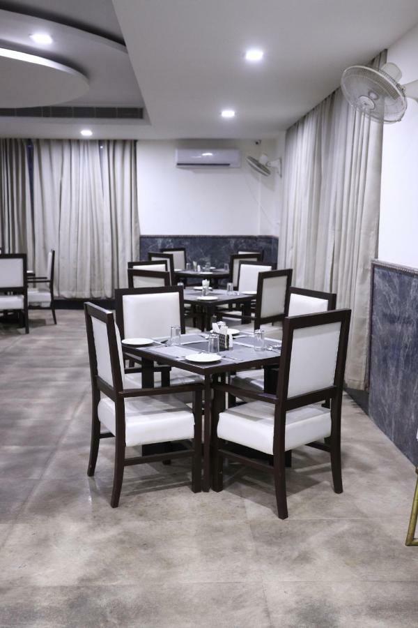 Diwan Hotel And Restaurant Surkhi エクステリア 写真