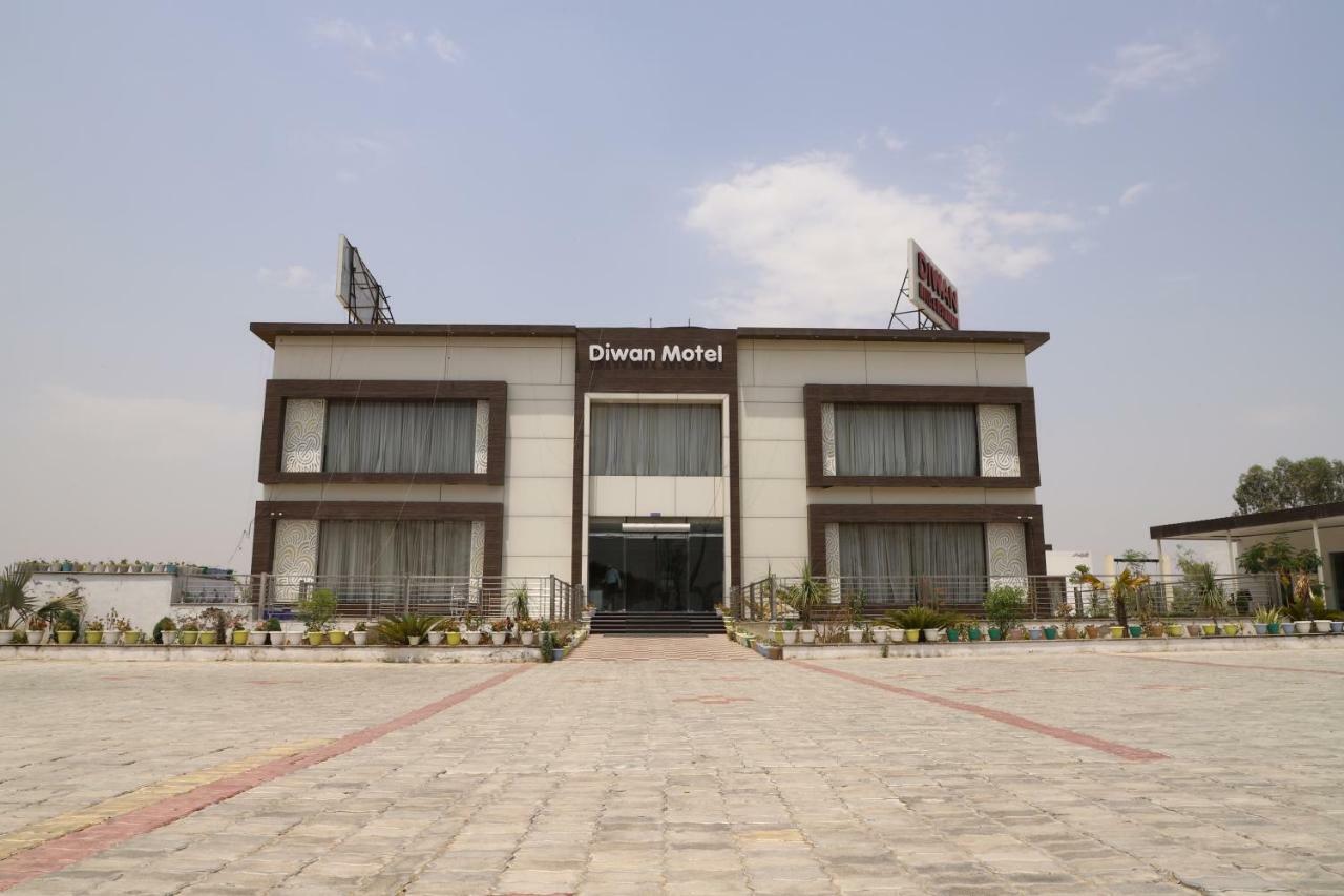 Diwan Hotel And Restaurant Surkhi エクステリア 写真